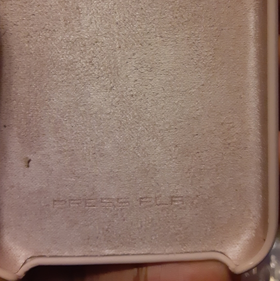 iPhone 11 case - Picture 2 of 3